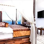 Marsala Hotel 3*