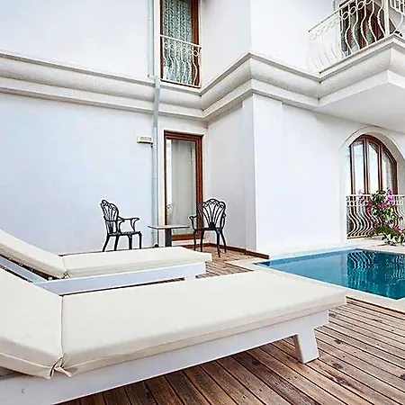 Marsala 3* קס