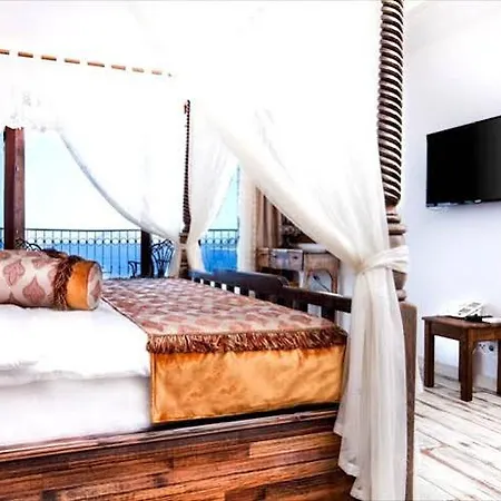 Marsala Hotel 3*